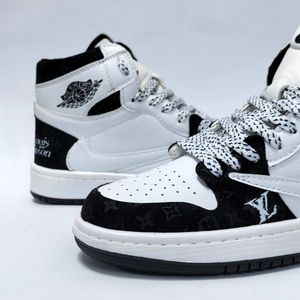 قیمت کتونی ساقدار ترویس ال وی Travis LV