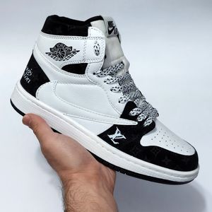 قیمت ارزان کتونی ساقدار ترویس ال وی Travis LV