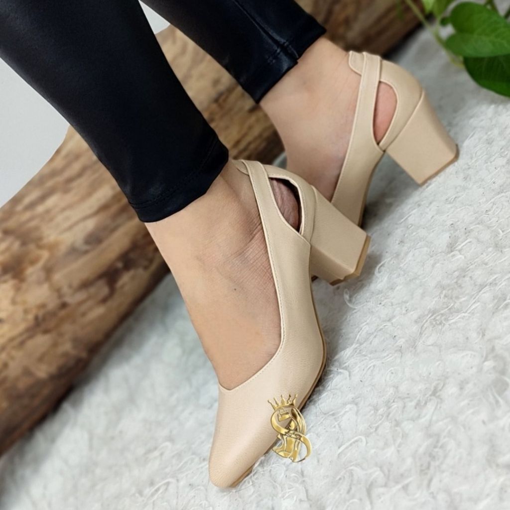 قیمت ارزان کفش مجلسی زنانه پشت منگوله رنگ نسکافهای و مشکی پاخور شیک