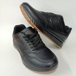 خرید انلاین کتونی مردانه اکو بیوم مشکی کیفیت بالا