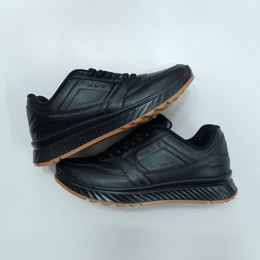 خرید آنلاین کتونی مردانه اکو بیوم مشکی کیفیت بالا