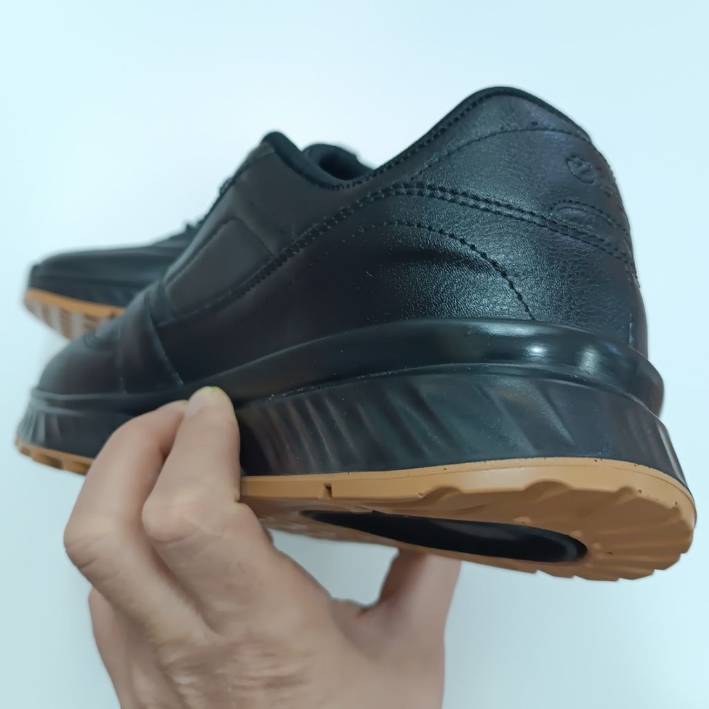 مشخصات کتونی مردانه اکو بیوم مشکی کیفیت بالا