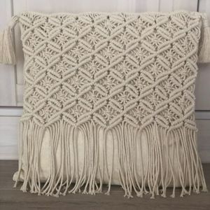 کاور کوسن مکرومه بافی مدل مینا