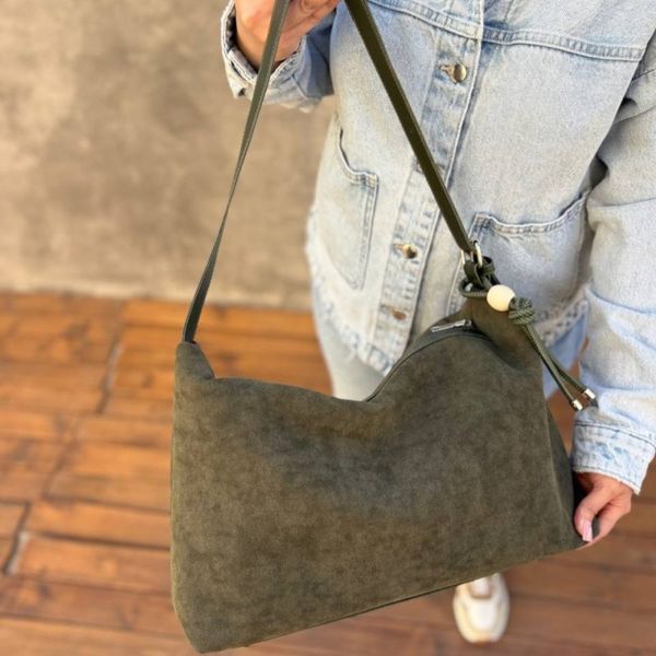 کیف دوشی زنانه و دخترانه مدل مرینو