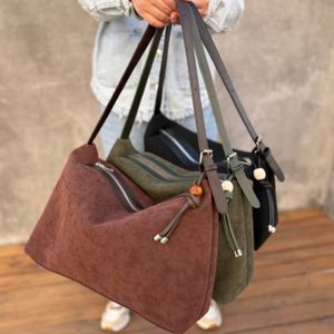 قیمت کیف دوشی زنانه و دخترانه مدل مرینو