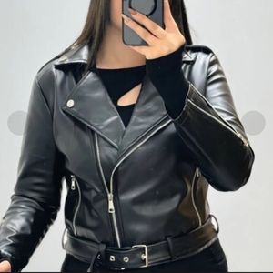 خرید انلاین کت چرم زنانه طرح تیلور