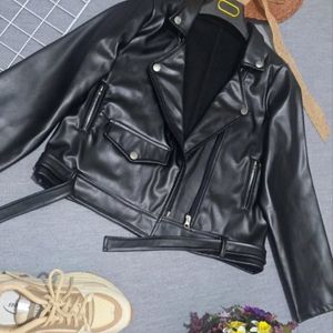 فروش اینترنتی کت چرم زنانه طرح تیلور