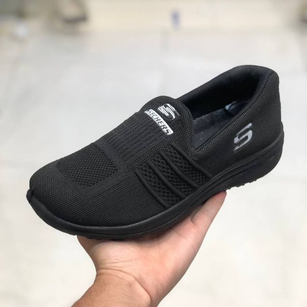 کفش اسکیچرز بی بند مردانه برند چاپان مشکی