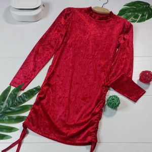 خرید اینترنتی شومیز مخمل مدل ملکه