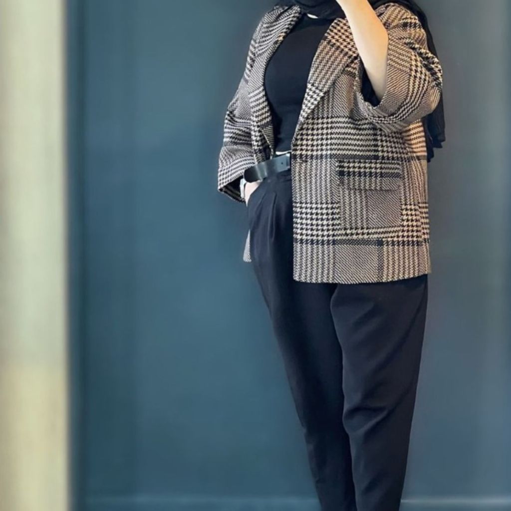 مشخصات پالتو مانتویی دلتا