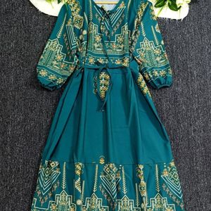 مشخصات پیراهن ساحلی سنتی