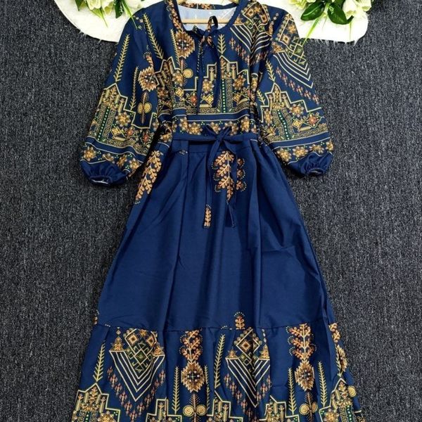 پیراهن ساحلی سنتی