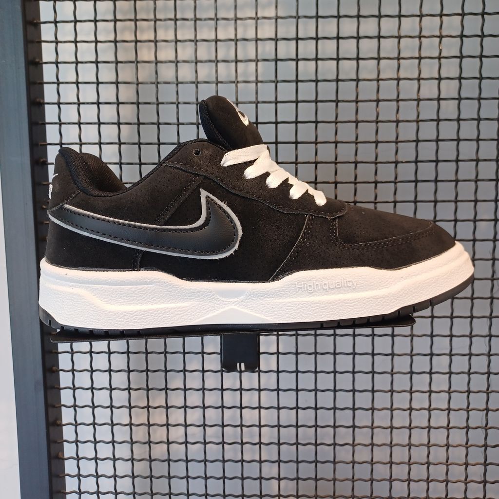 خرید اینترنتی کفش کتونی نایک ایر مشکی زنانه/فروش اقساطی