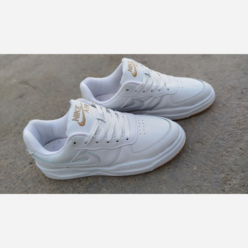 خرید انلاین کفش کتونی نایک ایر سفید زنانه/فروش اقساطی