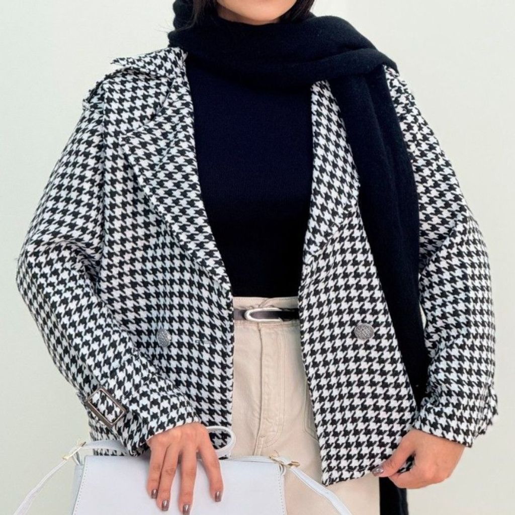 قیمت کت دلنیا شیک