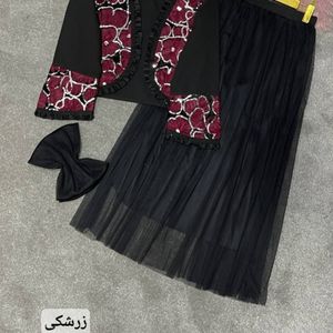 مشخصات کت و دامن و شال یلدایی مژده