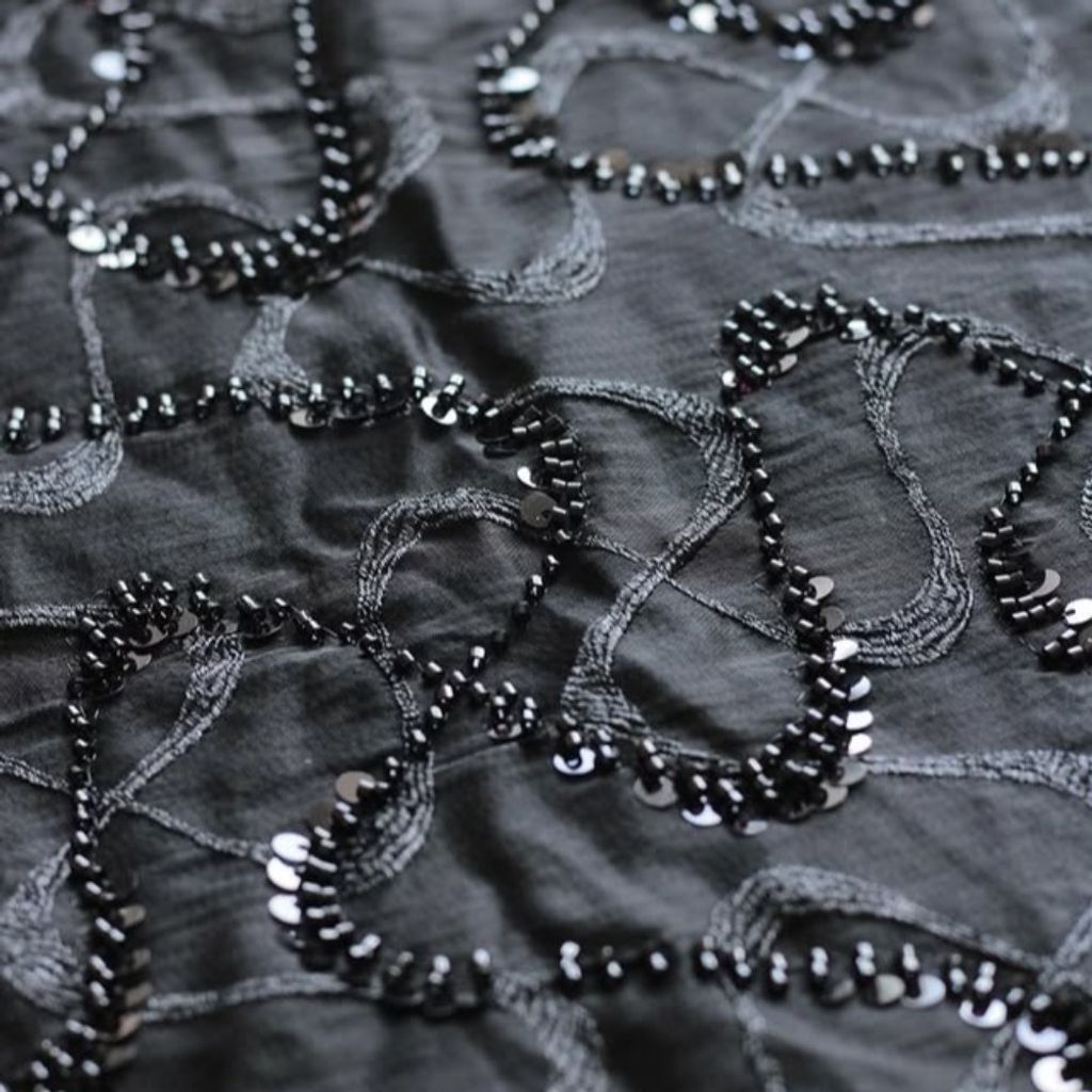 مشخصات پارچه ژاکارد ابریشم جواهر دوزی