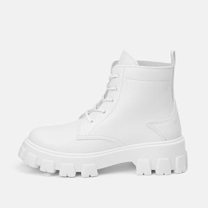 فروش اینترنتی نیم بوت زنانه مدل Roxana (در 3 رنگ بندی)