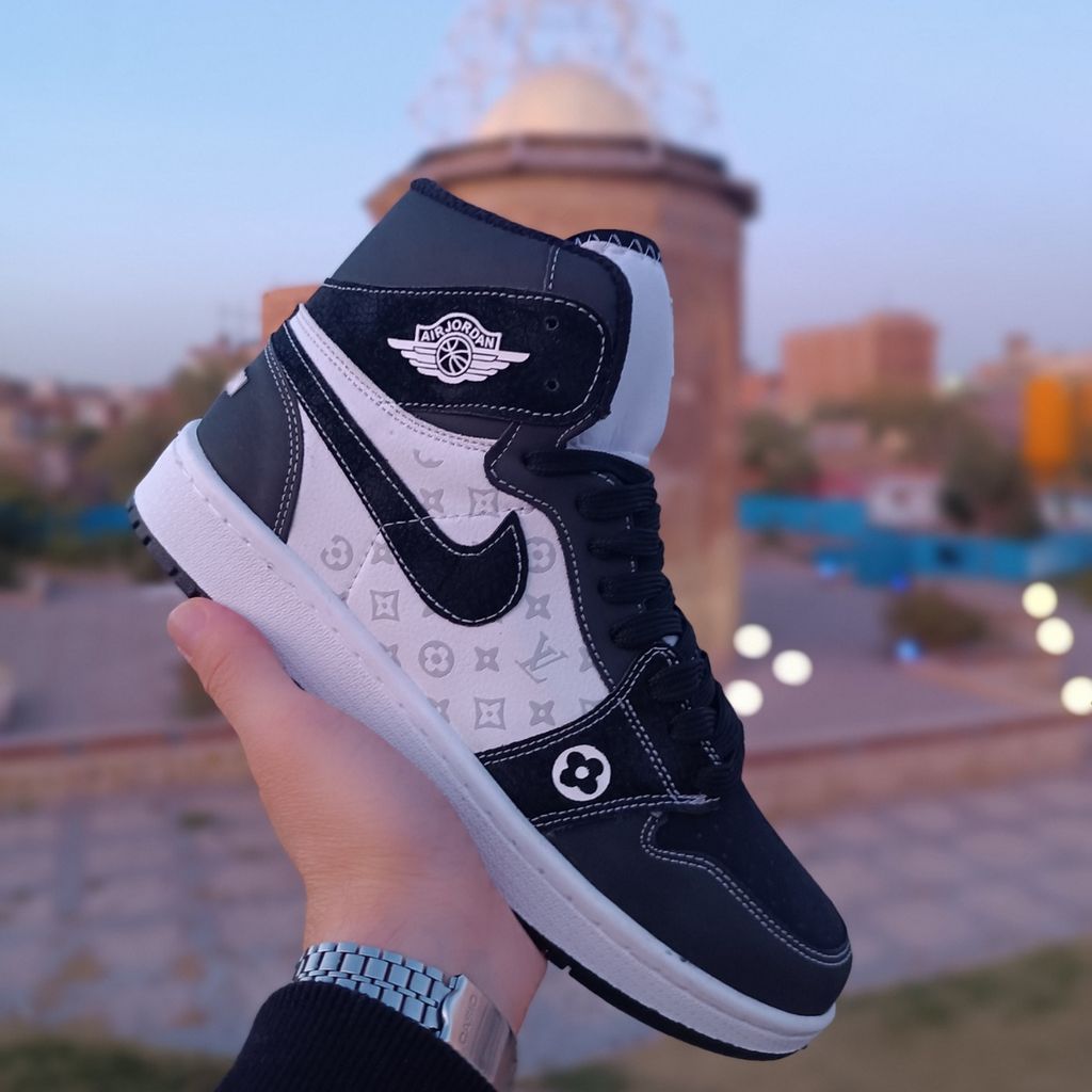 خرید اینترنتی کتونی مردانه جردن ال وی ساقدار مشکی سفید کیفیت بالا