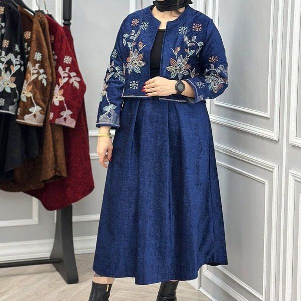 کت و دامن گیتی نورا