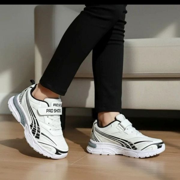 کتونی بچگانه سایز 31 تا 35 طرح و کیفیت عالی پاخور عالی