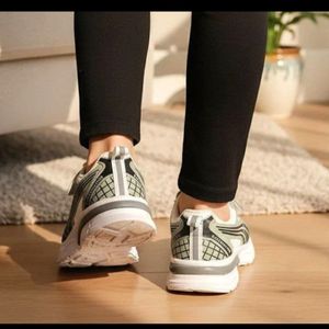 فروش اینترنتی کتونی بچگانه سایز 31 تا 35 طرح و کیفیت عالی پاخور عالی