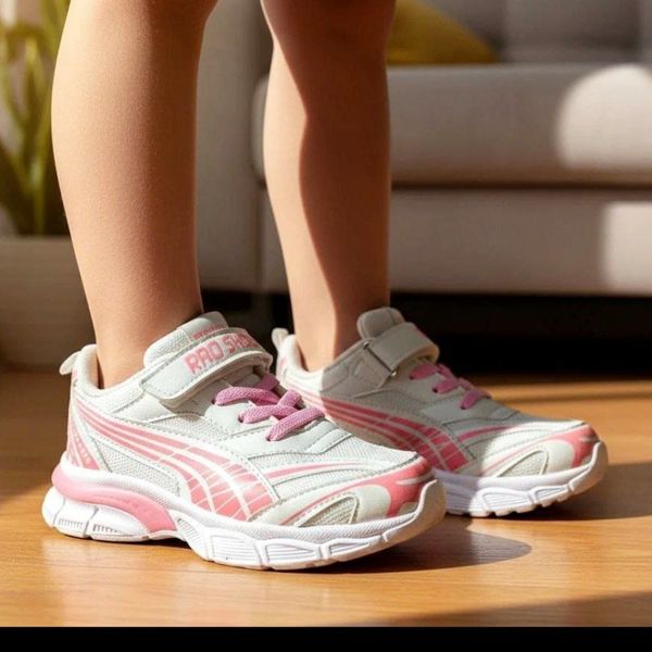 کتونی بچگانه سایز 31 تا 35 طرح و کیفیت عالی پاخور عالی