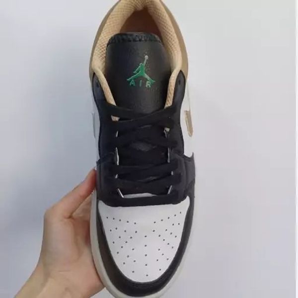 کتونی نایک جردن سفید مشکی کرم مردانه