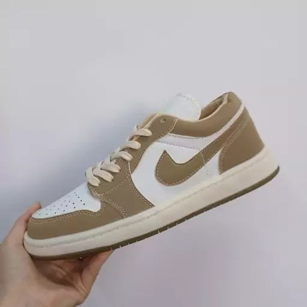 کتونی نایک جردن سفید کرم مردانه