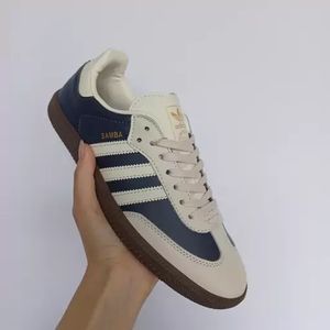 خرید اینترنتی کفش کتونی زنانه آدیداس سامبا/فروش اقساطی