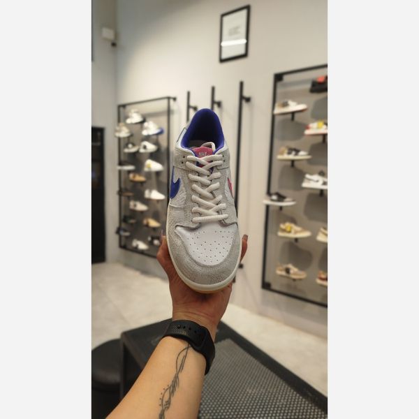 کفش کتونی نایک اس بی سفید زرد زنانه