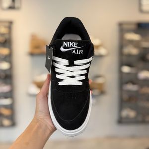 خرید انلاین کفش کتونی نایک ایر مشکی زنانه/فروش اقساطی