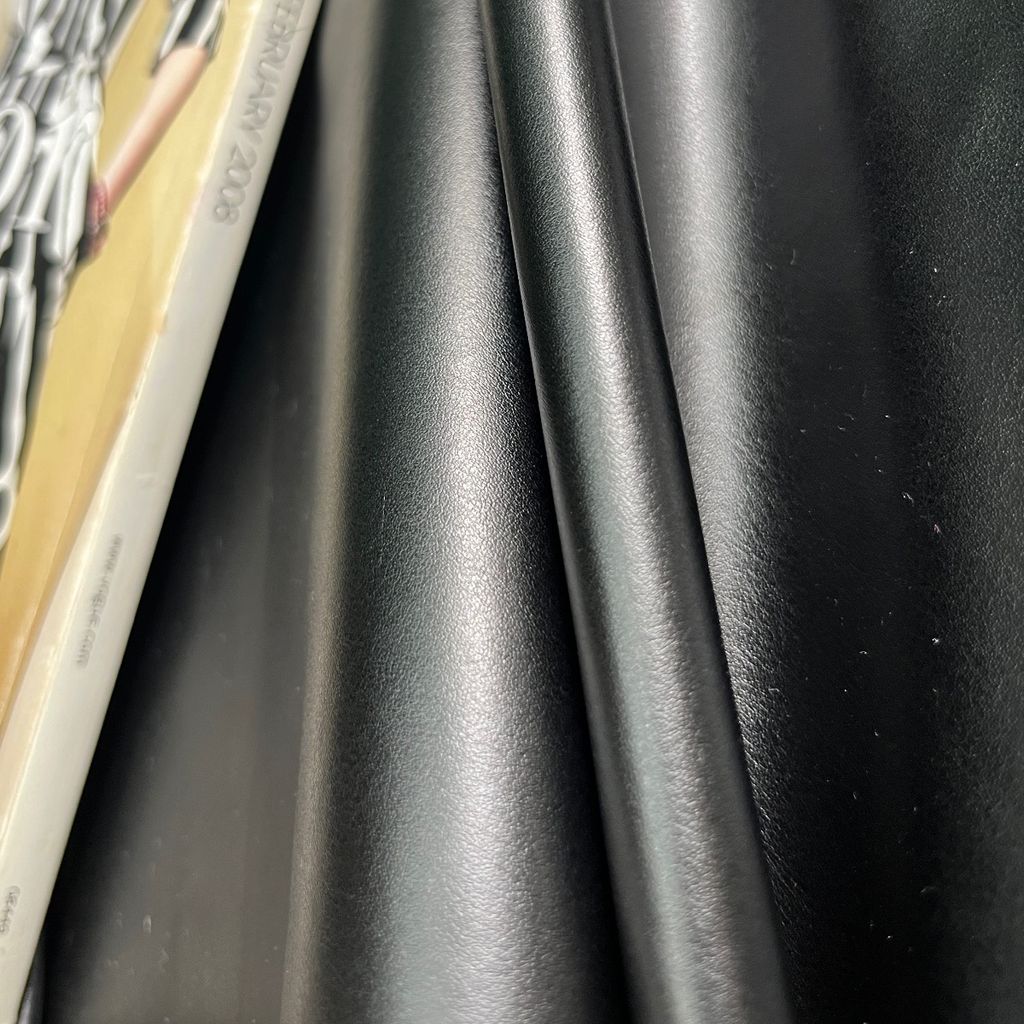 خرید اینترنتی دامن چرم کلوش قد90