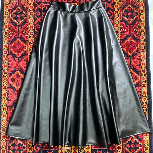 دامن چرم کلوش قد90