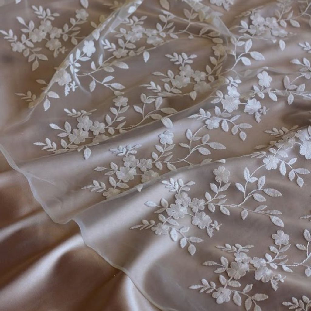 قیمت ارزان پارچه های تور طرحدار