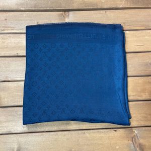 مشخصات روسری نخ ژاکارد اعلا رنگ کله غازی قواره 140 سانتی