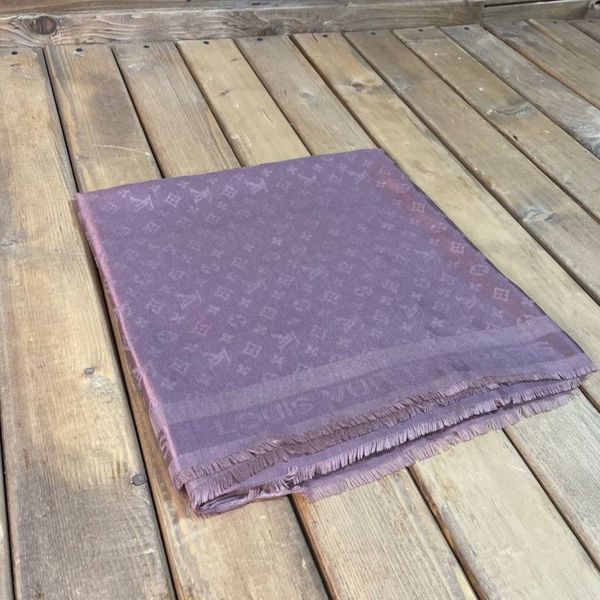 روسری مجلسی ژاکارد رنگ صورتی سایز بزرگ 140 سانتی