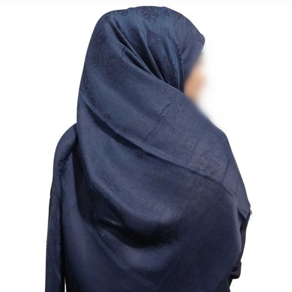 روسری مجلسی ژاکارد قواره بزرگ رنگ سرمه ای