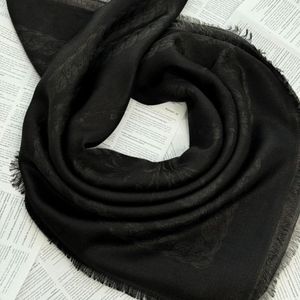 روسری مشکی ژاکارد مجلسی قواره دار