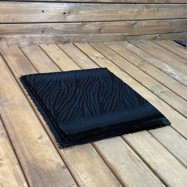 روسری مشکی ژاکارد مجلسی قواره دار