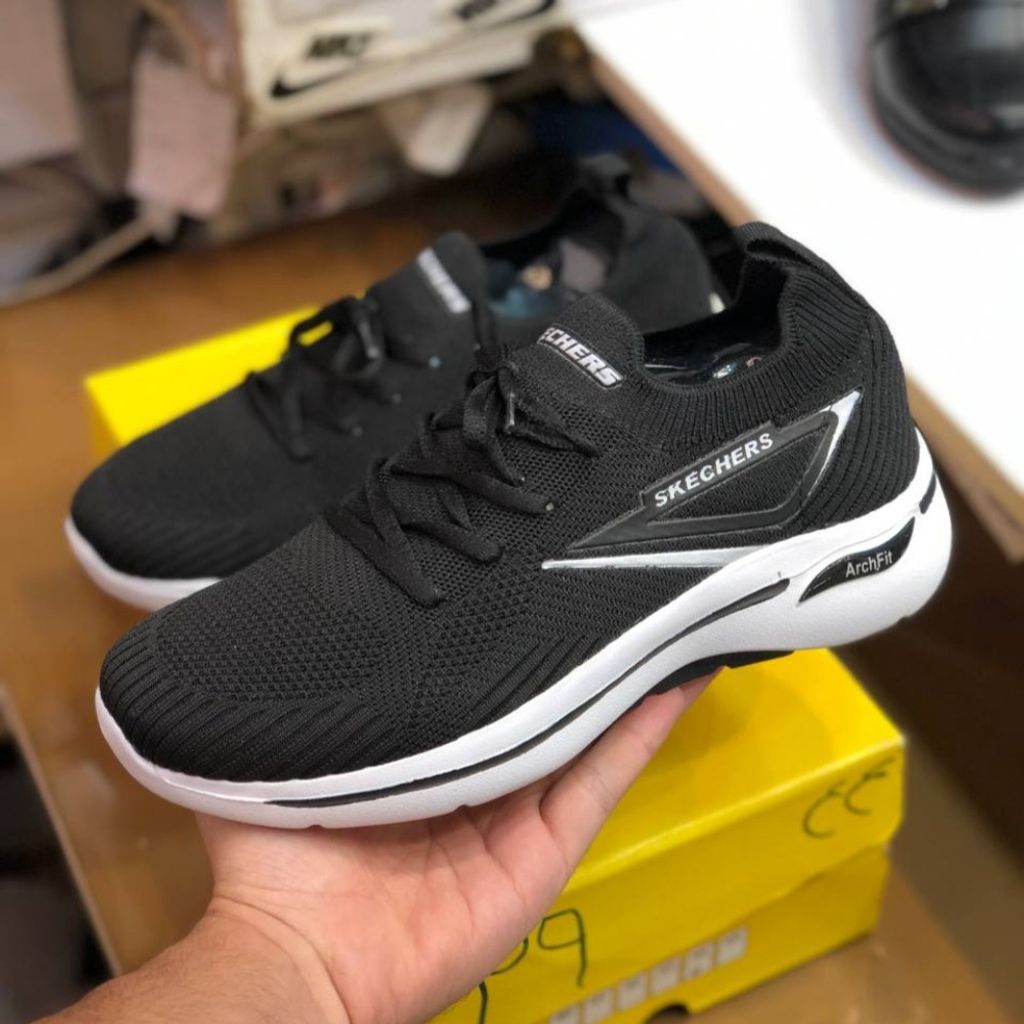 خرید انلاین کفش اسکیچرز جورابی مردانه مدل رامر مشکی