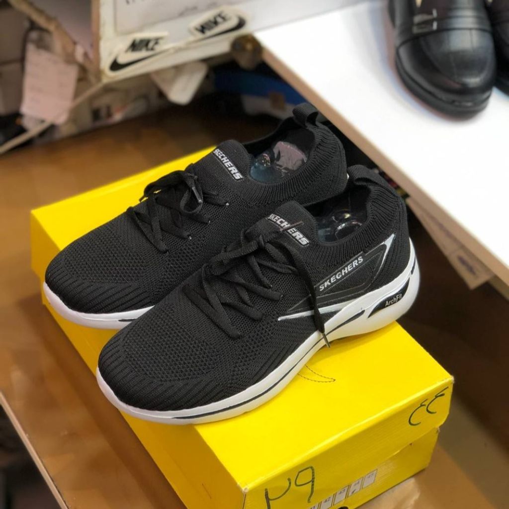 خرید آنلاین کفش اسکیچرز جورابی مردانه مدل رامر مشکی