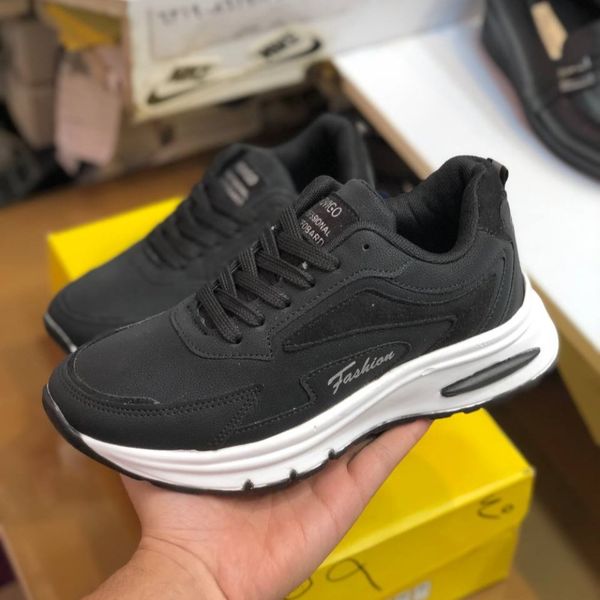 کفش چرم زنانه اسپرت مدل رامینگو مشکی