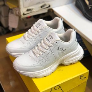 قیمت کفش چرم زنانه اسپرت مدل دیمتجی سفید