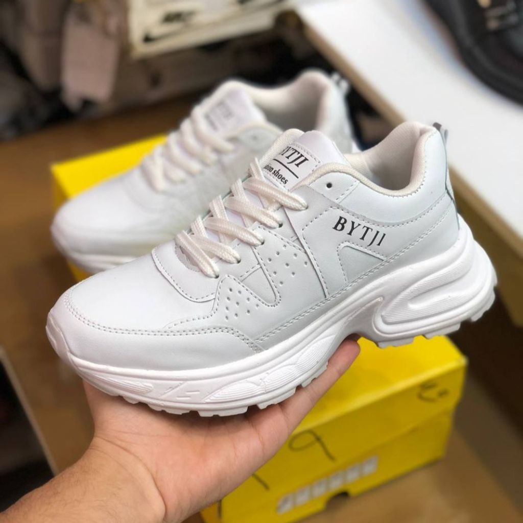 مشخصات کفش چرم زنانه اسپرت مدل دیمتجی سفید