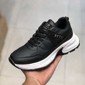 فروش اینترنتی کفش چرم زنانه اسپرت مدل دمیتجی مشکی