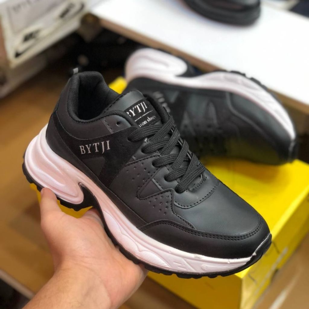 قیمت کفش چرم زنانه اسپرت مدل دمیتجی مشکی