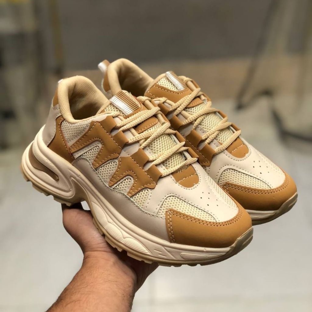 قیمت کفش چرم زنانه اسپرت مدل هوگان رنگ کرم