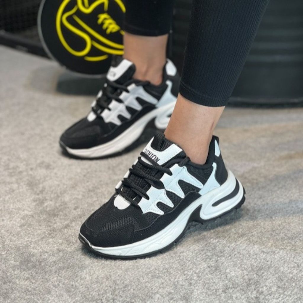 مشخصات کفش چرم زنانه اسپرت مدل هوگان مشکی