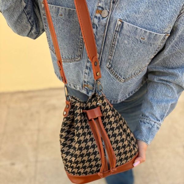 کیف دوشی اسپرت زنانه و دخترانه مدل مانیزا